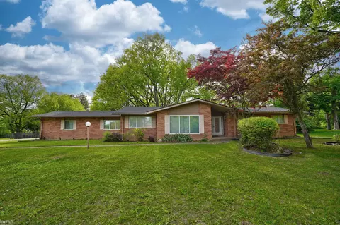 5531 Sugar Bush, Flint, MI 48532