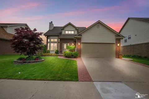 23635 Lori, Flat Rock, MI 48134