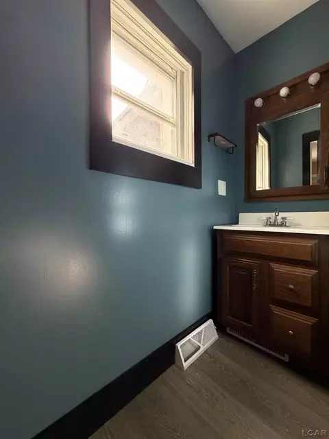 Bath - 9620 Moreland, Jerome, MI 49249 photo 2 of 2