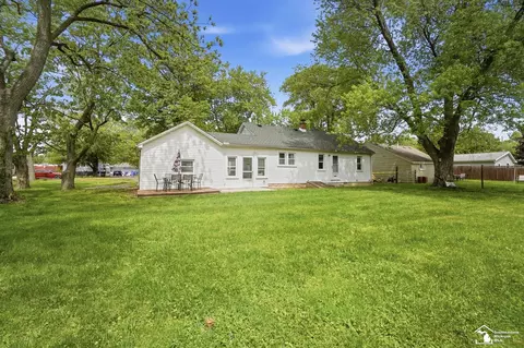 Exterior - 15592 Cedar, Monroe, MI 48161 photo 7 of 11
