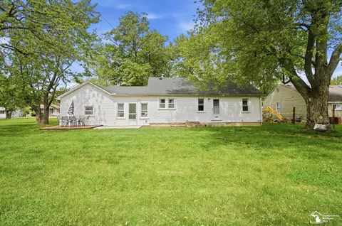 Exterior - 15592 Cedar, Monroe, MI 48161 photo 6 of 11