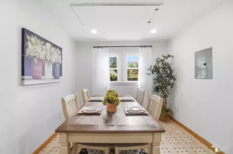 Dining - 15592 Cedar, Monroe, MI 48161 photo 2 of 2