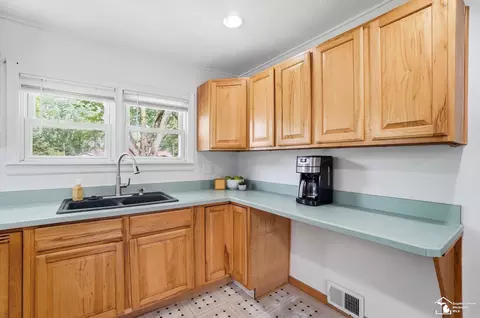 Kitchen - 15592 Cedar, Monroe, MI 48161 photo 5 of 5