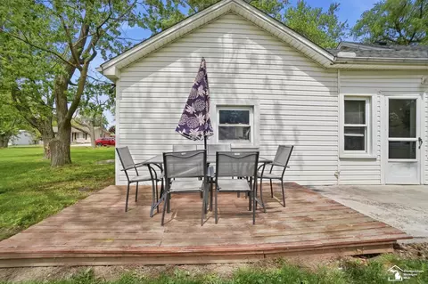 Exterior - 15592 Cedar, Monroe, MI 48161 photo 10 of 11