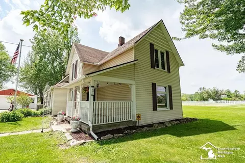 1584 E Newburg, Carleton, MI 48117