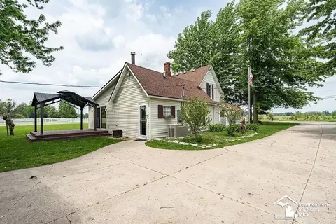 Other - 1584 E Newburg, Carleton, MI 48117 photo 1 of 10