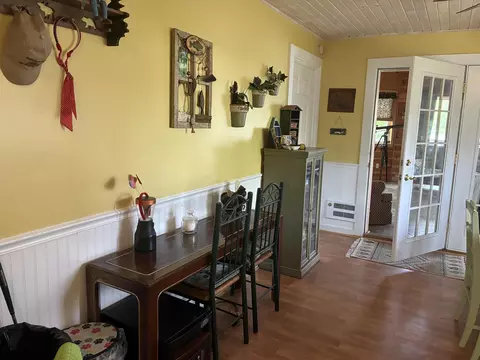 Entry Way - 5882 Lakeside, Gladwin, MI 48624 photo 1 of 3