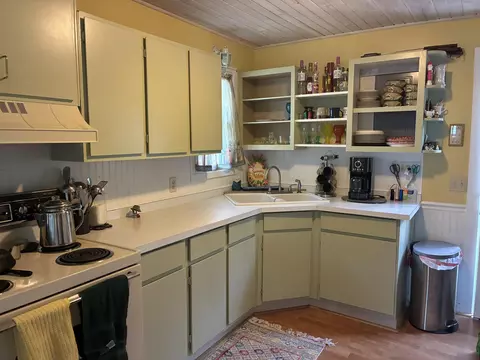 Kitchen - 5882 Lakeside, Gladwin, MI 48624 photo 2 of 4