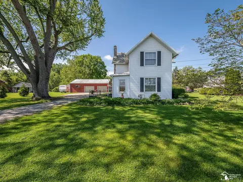 3551 N Otter Crk, Monroe, MI 48161