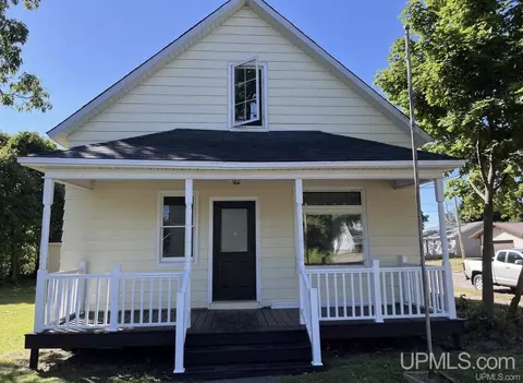 702 Wabash, Ishpeming, MI 49849