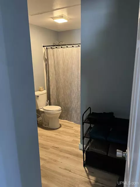Bath - 702 Wabash, Ishpeming, MI 49849 photo 1 of 7