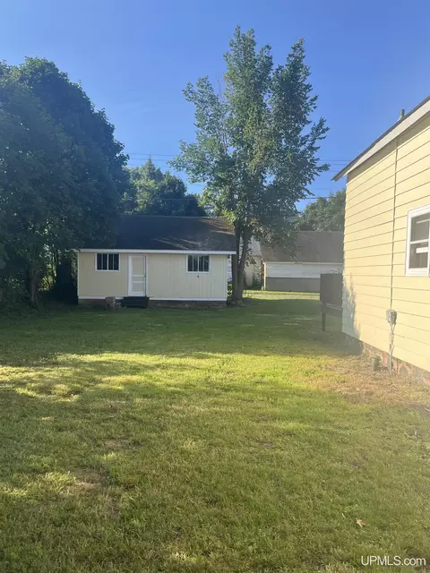 Exterior - 702 Wabash, Ishpeming, MI 49849 photo 8 of 9