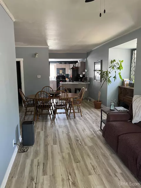 Dining - 702 Wabash, Ishpeming, MI 49849 photo 1 of 3
