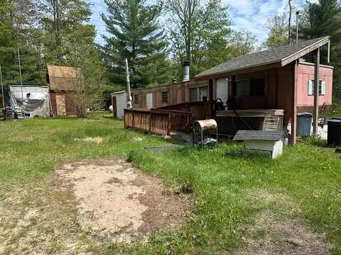1197 Pineview, Harrison, MI 48625