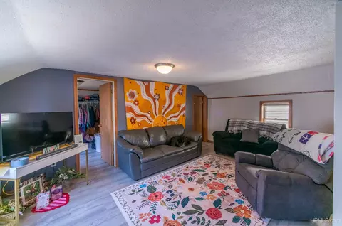 Living - 115 Chestnut, Munising, MI 49862 photo 3 of 4