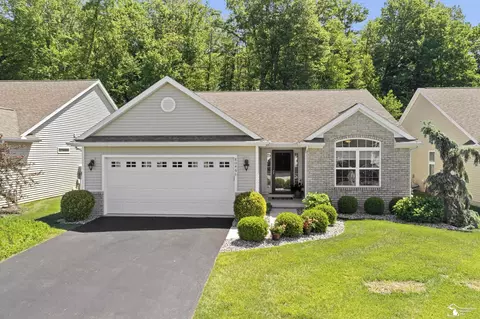 8046 Timber Wood, Temperance, MI 48182