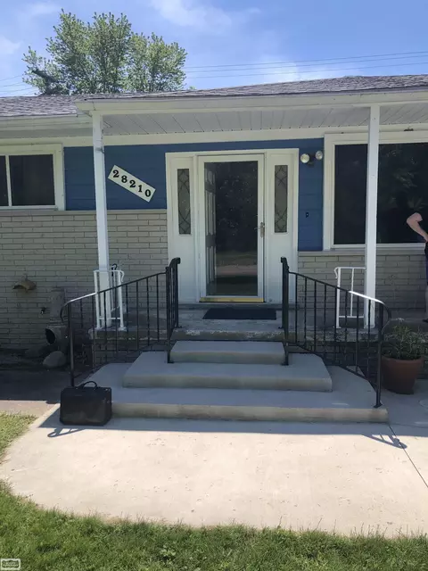 28210 Vandy, Harrison Township, MI 48045