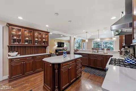 Kitchen - 578 Heather, Grosse Pointe Woods, MI 48236 photo 5 of 6