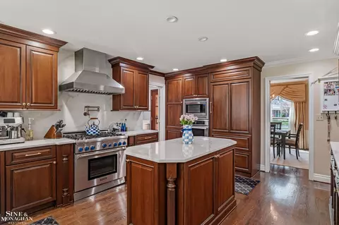 Kitchen - 578 Heather, Grosse Pointe Woods, MI 48236 photo 3 of 6