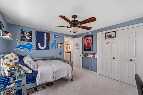 Bedroom - 578 Heather, Grosse Pointe Woods, MI 48236 photo 2 of 9