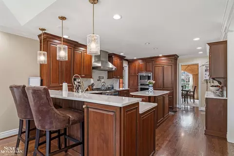 Kitchen - 578 Heather, Grosse Pointe Woods, MI 48236 photo 4 of 6