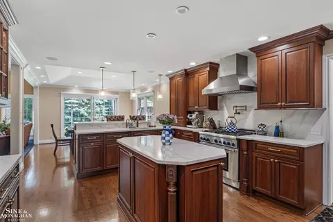 Kitchen - 578 Heather, Grosse Pointe Woods, MI 48236 photo 1 of 6