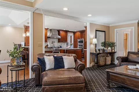 Living - 578 Heather, Grosse Pointe Woods, MI 48236 photo 1 of 10