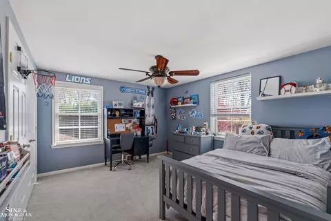 Bedroom - 578 Heather, Grosse Pointe Woods, MI 48236 photo 1 of 9
