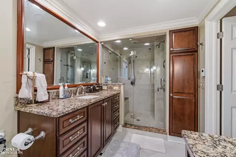 Bath - 578 Heather, Grosse Pointe Woods, MI 48236 photo 6 of 6