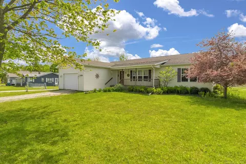 7400 Woodbine, Lexington, MI 48450