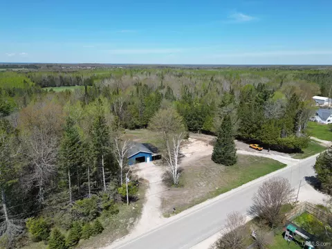 River, Manistique, MI 49854
