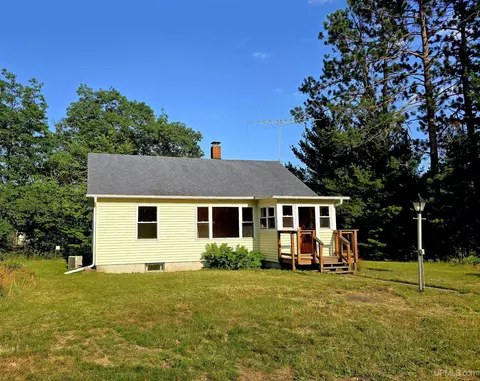 4016 M28, Marquette, MI 49855
