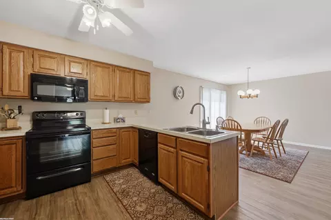 Kitchen - 45311 Nottingham, Macomb, MI 48044 photo 3 of 3
