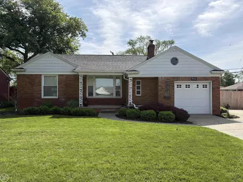 27512 Little Mack, Saint Clair Shores, MI 48082