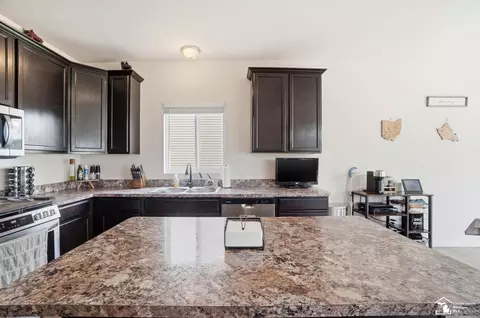 Kitchen - 35793 Concord, Romulus, MI 48174 photo 3 of 5