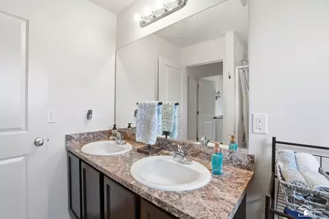 Bath - 35793 Concord, Romulus, MI 48174 photo 7 of 7