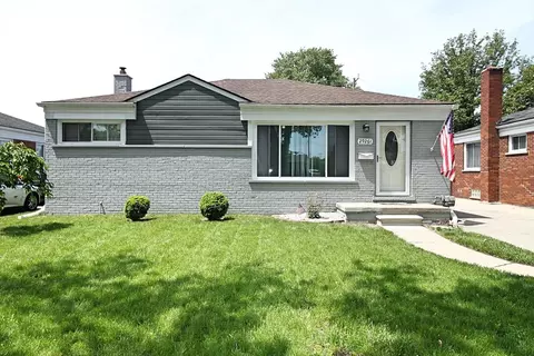 29261 Grant, Saint Clair Shores, MI 48081
