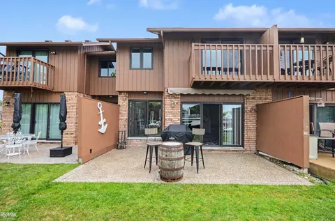 7202 Harbor, Algonac, MI 48001