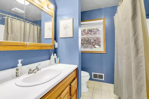 Bath - 4394 Deckerville, Deckerville, MI 48427 photo 3 of 3