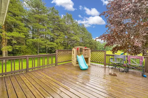Exterior - 4394 Deckerville, Deckerville, MI 48427 photo 8 of 10