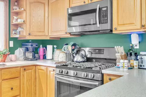 Kitchen - 4394 Deckerville, Deckerville, MI 48427 photo 4 of 5