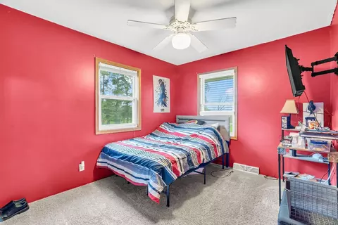Bedroom - 4394 Deckerville, Deckerville, MI 48427 photo 4 of 6