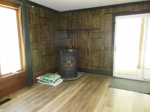 Living - 5871 Edith Schneider, Harrison, MI 48625 photo 5 of 5