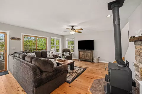 Living - 7620 Beech, Lake, MI 48632 photo 2 of 3
