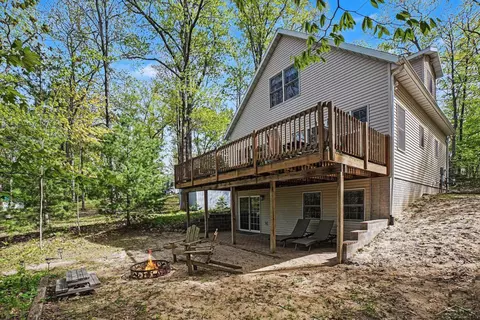 Exterior - 7620 Beech, Lake, MI 48632 photo 4 of 9