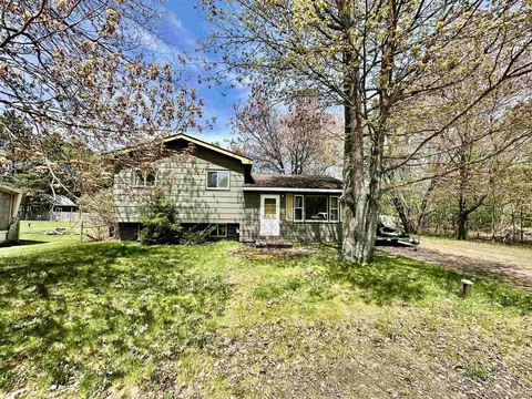 7 Jack, Marquette, MI 49855