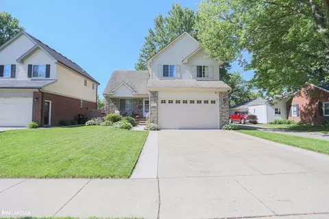 23400 Joy, Saint Clair Shores, MI 48082