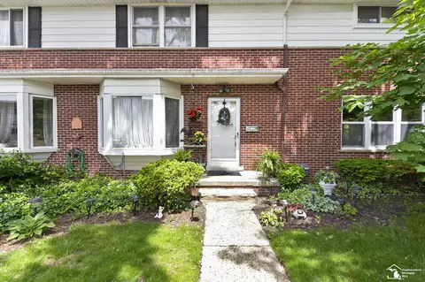 2604 Rochester #11, Royal Oak, MI 48073