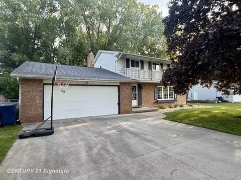 7860 Luann, Saginaw, MI 48609