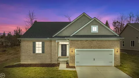 1134 Julian, Waterford, MI 48327